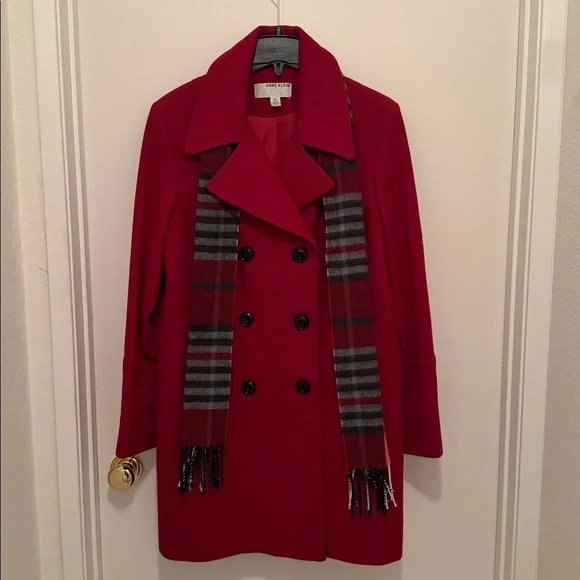 Anne Klein Vibrant Red double breasted wool blend coat with coordinating scarf. - Picture 5 of 5